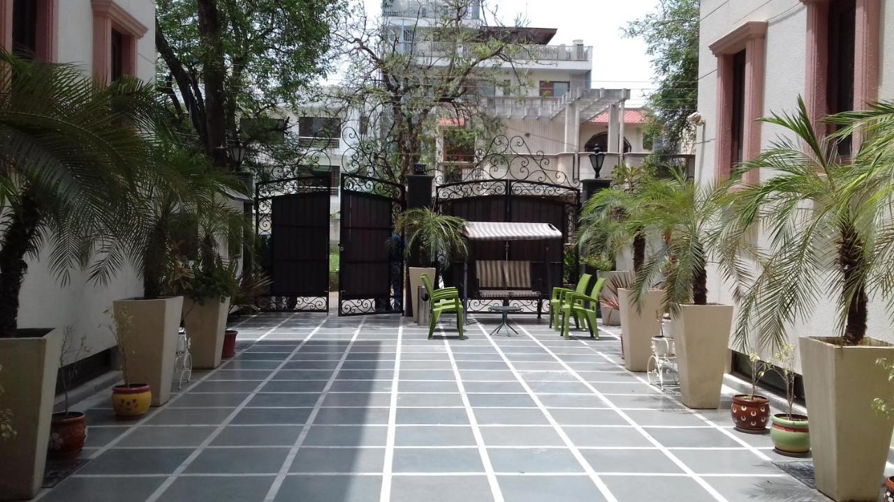 Enkay Residency V Block-Cyber City Gurgaon Exteriör bild